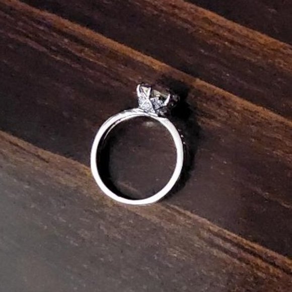 Fragrant Jewels Rose Ring - Picture 5 of 5